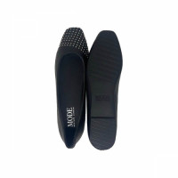 black-slipper.jpg